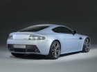 Aston Martin V12Vantage